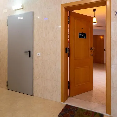 Spacious 2 Bdr W/ Patio By Lovelystay *